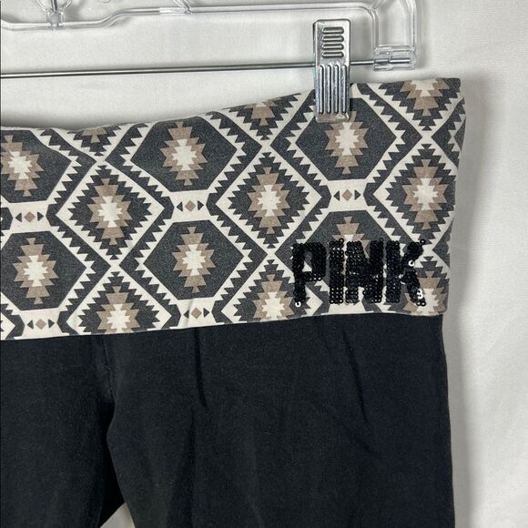 PINK Victoria's Secret Black and White Geometric Leggings 2013 Small - Picture 2 of 5